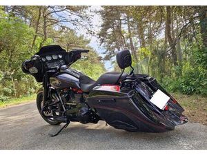 HARLEY DAVIDSON STREET GLIDE SPECIAL