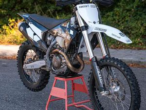 HUSQVARNA FE450