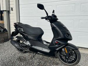 PEUGEOT SPEEDFIGHT 4