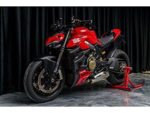 DUCATI STREETFIGHTER V4 ZUBEHÖR*GEPFLEGT*SPIEGEL*SAISON