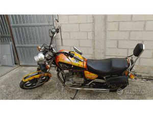 YAMAHA XS 400 CUSTOM