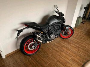DUCATI MONSTER PLUS