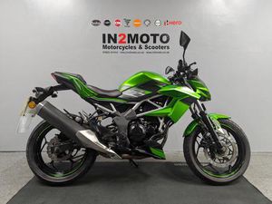 KAWASAKI Z125 2020 (20) KAWASAKI IN GREEN WITH 8,376 MILES 125 CC