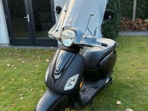 SYM FIDDLE 3 ZWART 9500 KM GOED ONDERHOUDEN — SCOOTERS | SYM — MARKTPLAATS