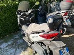 MOTO YAMAHA XMAX 250