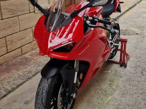 DUCATI PANIGALE V2 ROSSO
