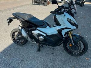 HONDA X-ADV 750 2024 *BLACK DEAL*