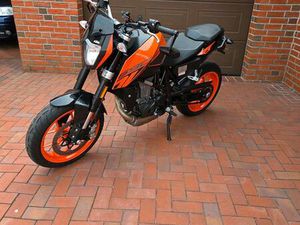 KTM DUKE 690