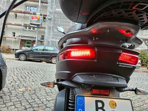 MP 3 300 LT BUSINESS