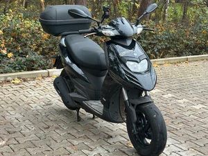 PIAGGIO TYPHOON 125 4T / TPH 125 TOP ZUSTAND MIT CASE