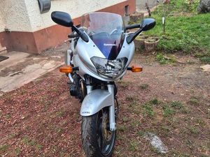 KAWASAKI ZR7S / 750F