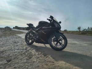YAMAHA YZF R125 CHELMŻA