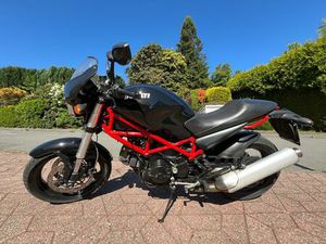 DUCATI MONSTER 695