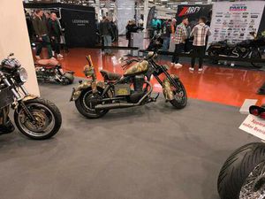 WER DAS AUßERGEWÖHNLICHE SUCHT...