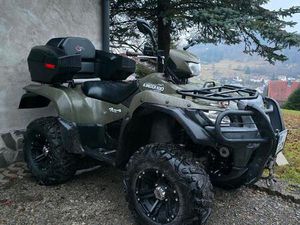SUZUKI KINGQUAD LT A750X MIT SCHNEESCHILD