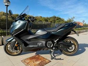 YAMAHA T-MAX 560 TECH MAX
