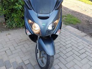 TYLKO DO 10.12.2025 PODANA CENA SPRZEDAM PIAGGIO XEVO 125 KOSIECZYN