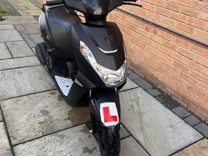 PEUGEOT KISBEE 50 MOPED PETROL CVT EURO 5 (3 PS) 49 CC