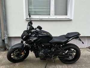 YAMAHA MT07