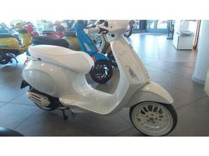 VENDO VESPA SPRINT 50 JUSTIN BIEBER (2022 - 24) NUOVA A ALBA (CODICE 9889257) - MOTO.IT
