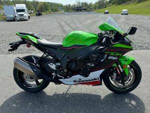 2021 KAWASAKI NINJA ZX10R KRT ABS WITH 580 MILES FINANCING AVAILABLE
