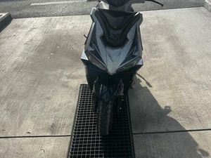 E ROLLER 45 / 2018 / BASTLER /PAPIERE UND SCHLÜSSEL