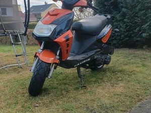 125'ER ROLLER MOPED MAMBO TAURIS HU NEU 09/2027