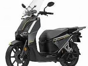 SUPER SOCO CPX ELECTRIC SCOOTER CANTON TESSIN -