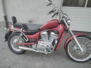 SUZUKI VS 800 INTRUDER CANTON TESSIN -