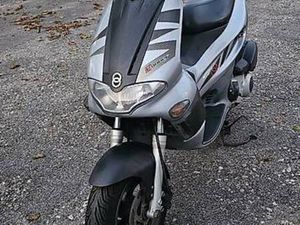 GILERA RUNNER 200VXR CANTON LUCERNE -