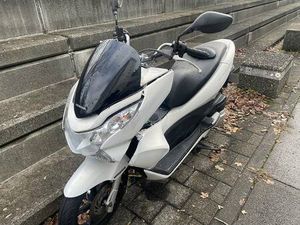 HONDA PCX 125 CANTON LUCERNE -