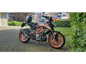KTM DUKE 390 MIT AKROPOVIC AUSPUFF CANTON BÂLE-VILLE -