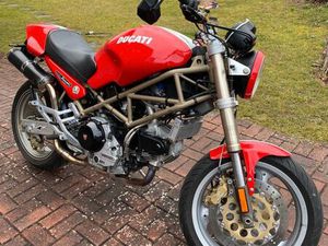 DUCATI MONSTER 900 M