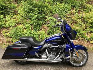 2017 HARLEY-DAVIDSON FLHXSE - CVO STREET GLIDE V TWIN