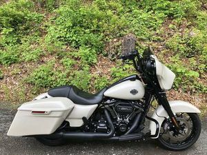 2022 HARLEY-DAVIDSON FLHXS - STREET GLIDE SPECIAL V TWIN