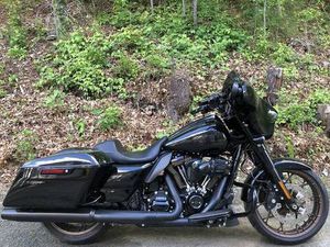 2022 HARLEY-DAVIDSON FLHXST - STREET GLIDE ST V TWIN