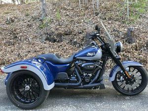 2023 HARLEY-DAVIDSON TRIKE FLRT - FREEWHEELER V TWIN 1868