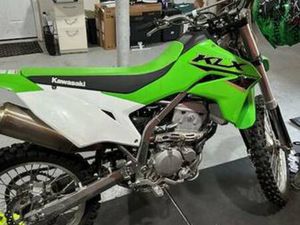 2022 KLX300 DIRT BIKE
