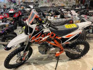 2022 KAYO TT 125 4 STROKE DIRT BIKE BRAND NEW WILL TRADE