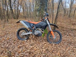 KTM 400 RACING. LEGGERE DESCRIZIONE
