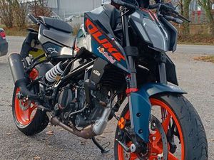 KTM DUKE 125 LOOK 390