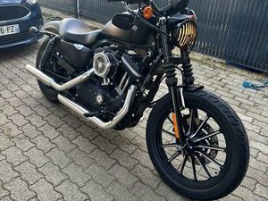 HARLEY DAVIDSON 883 IRON