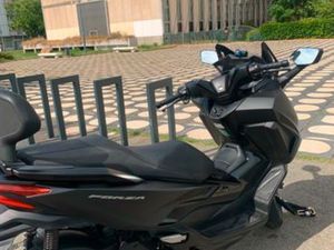 FORZA 125 EXCELLENT ÉTAT