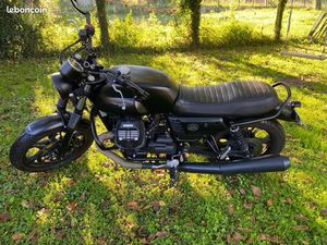 MOTO GUZZI V7 III STONE