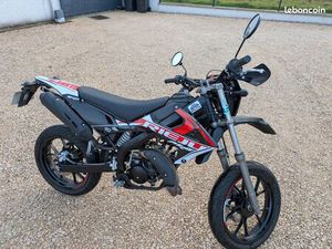 VENDS MOTO RIEJU MRT 50 CC