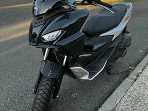 APRILIA SR GT 125 ABS SPORT