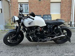 HONDA CB 750 SEVEN FIFTY