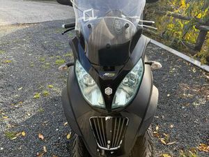 SCOOTER MP3 500IE LT SPORT 2012 1950EUROS