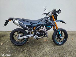 MOTO 50 CC - RIEJU MRT PRO BLACK SERIES – PREMIÈRE MAIN – EXCELLENT ÉTAT