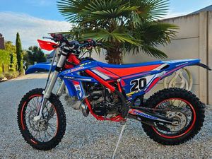 300 XTRAINER 2020 2000KM